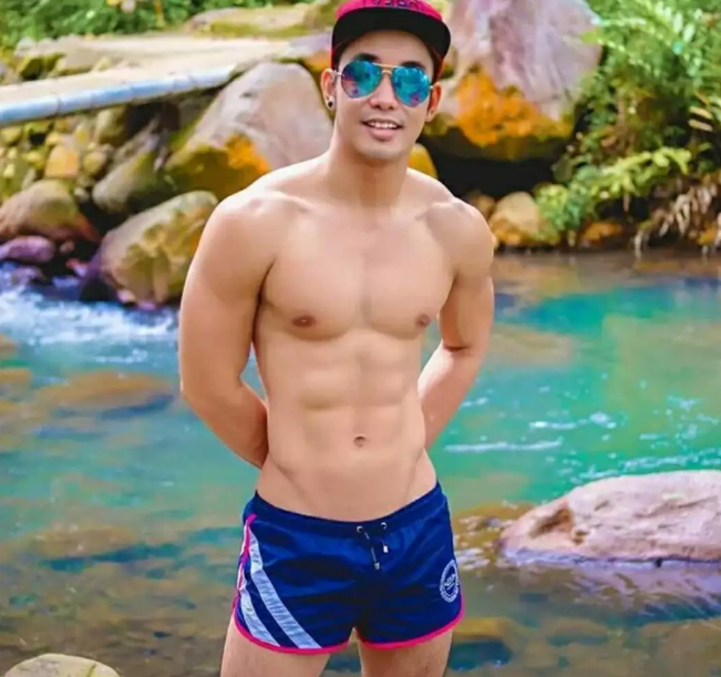 視頻 | 性感泰國大肌霸帥哥約你海邊開趴 - 51虹马