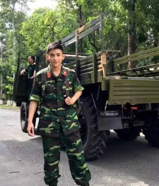 帅气逼人的小鲜肉兵哥哥 - 51虹马