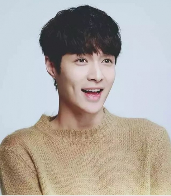 2018最新男士流行发型 潮男时尚发型图片 - 51虹马 2018最新男士流行发型 潮男时尚发型图片 - 51虹马