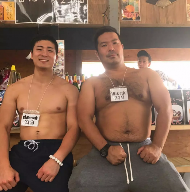 圈内网红在迪士尼饮水池小便被疯传? - 51虹马 圈内网红在迪士尼饮水池小便被疯传? - 51虹马