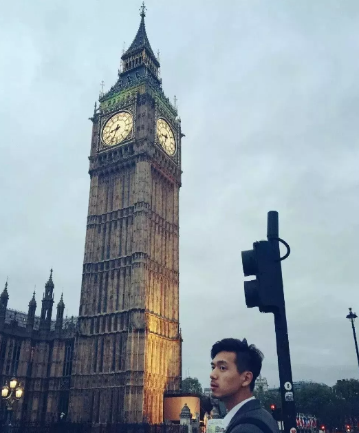 李现最新写真,巧秀小胡子迷倒一大片 - 51虹马 李现最新写真,巧秀小胡子迷倒一大片 - 51虹马