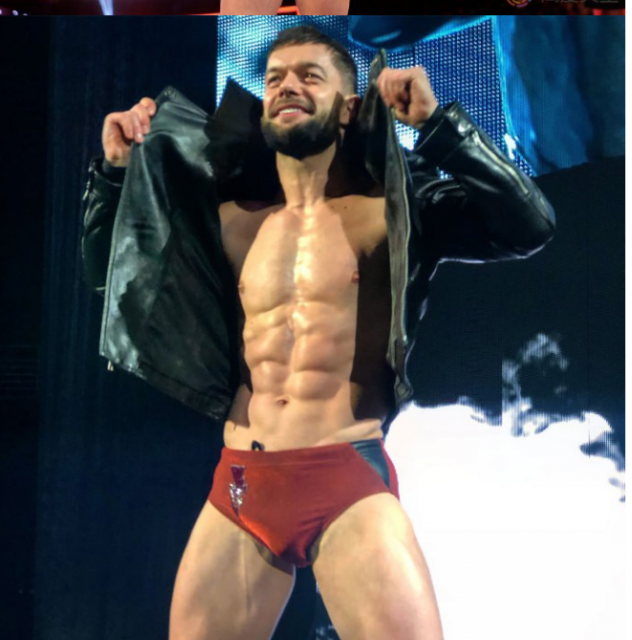 摔角狂热现场亮出彩虹;格斯·肯沃西领衔同志巡游 - 51虹马