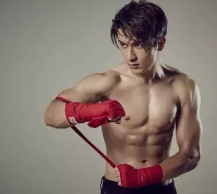 花美男变身肌肉拳受 大鼻子新疆小哥超石更荷尔蒙 - 51虹马