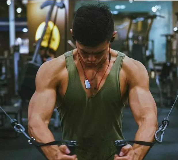 90后体育学院肌肉型男美国镀金,外籍教练又猛又狠 - 51虹马 90后体育学院肌肉型男美国镀金,外籍教练又猛又狠 - 51虹马