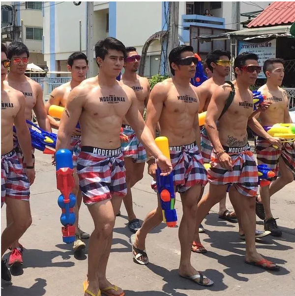 泰国泼水节最全攻略：一场男人的狂欢盛宴 - 51虹马