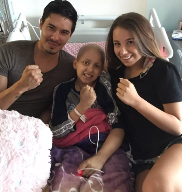 宽肩窄腰的亚裔出演首位同志变种人竟然这么撩？ - 51虹马