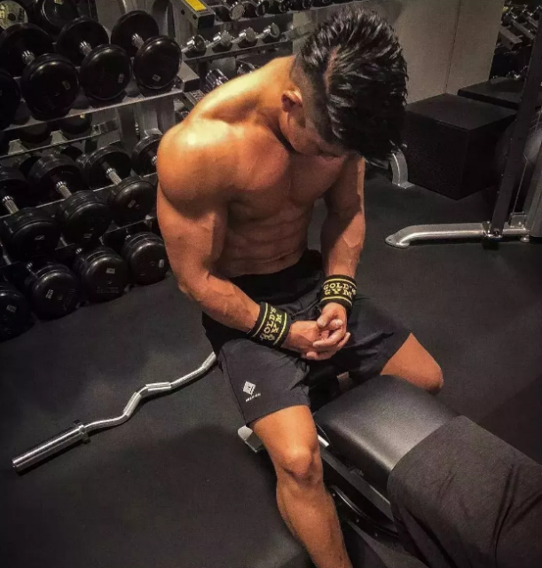 日本除了动作片男优以外，竟然...还有优质型男 - 51虹马