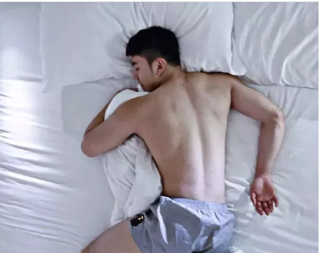 当红肌肉体育生私皂耻度惊人 鲜肉小攻也生猛 - 51虹马