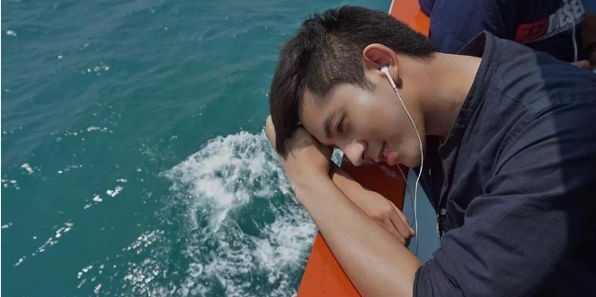 看点∣飞行员小哥哥正装制服下,竟隐藏了这么Sexxxxy的胸肌! - 51虹马 看点∣飞行员小哥哥正装制服下,竟隐藏了这么Sexxxxy的胸肌! - 51虹马