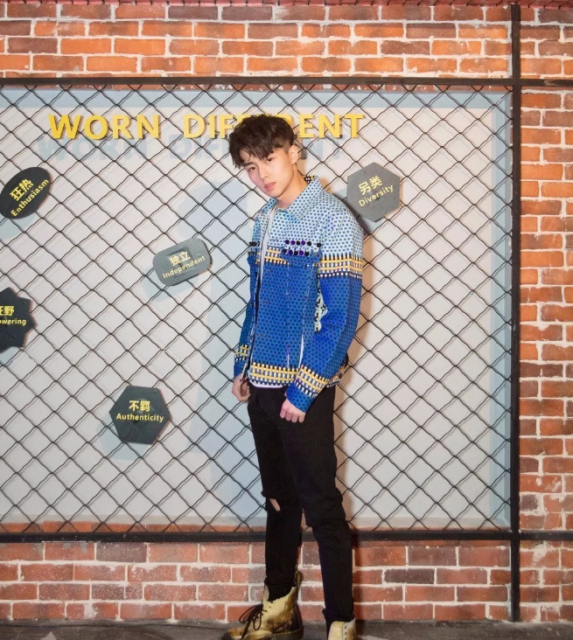 帅哥∣出门能奶，回家能狼，据说他是你们最想睡的小哥哥！－－翟子路 - 51虹马