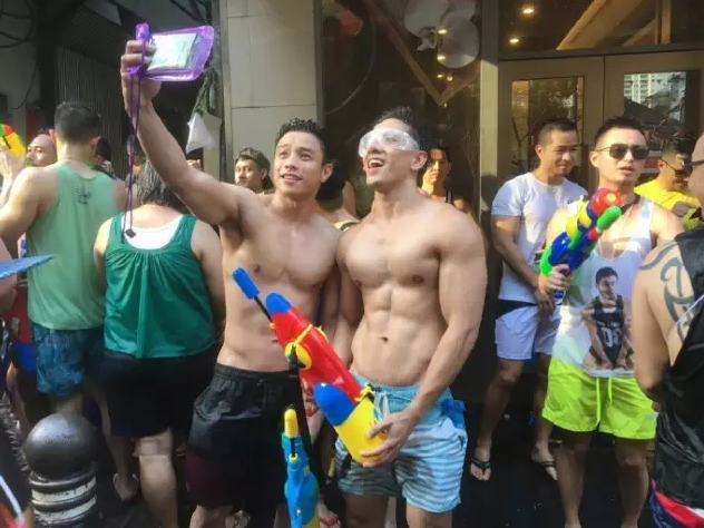 泰国泼水节最全攻略：一场男人的狂欢盛宴 - 51虹马