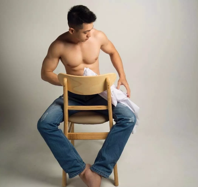 史上肌肉最漂亮的帅哥教练,帮你扒到了他最新INS照! - 51虹马 史上肌肉最漂亮的帅哥教练,帮你扒到了他最新INS照! - 51虹马