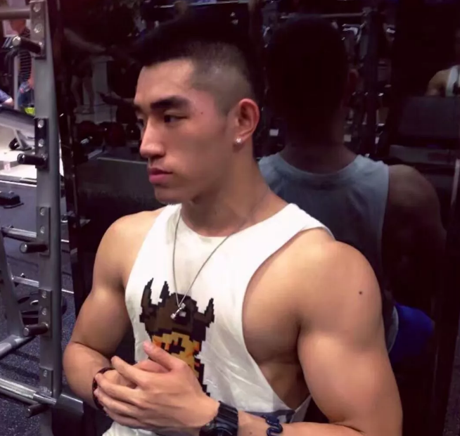 这么乖的曼谷大弟弟，居然没给个C位？ - 51虹马