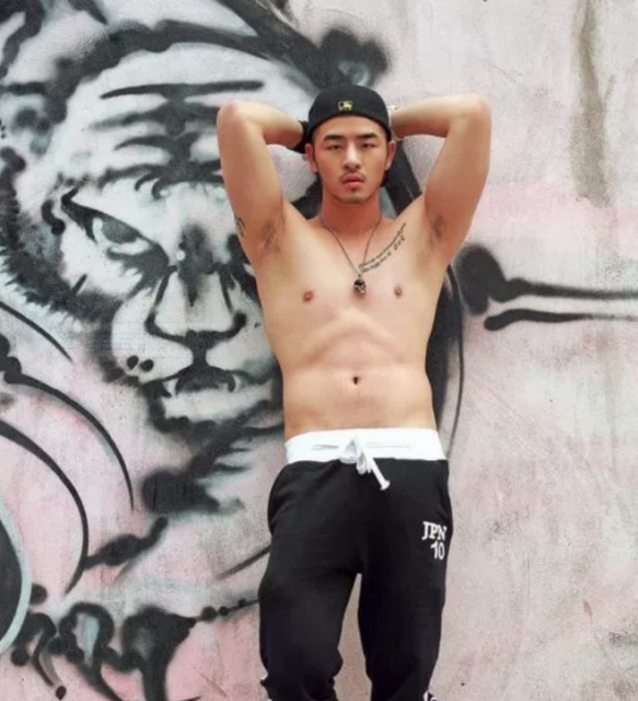 国产名媛，颜值跟身材都无可挑剔 - 51虹马