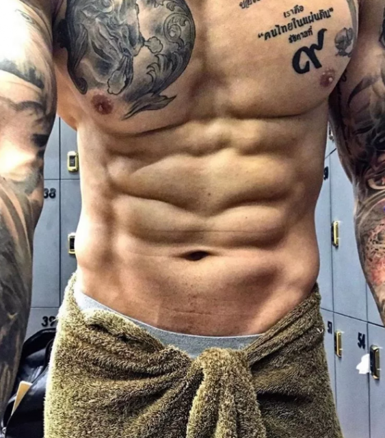 狼狗型筋肉健身教练兼模特 - 51虹马