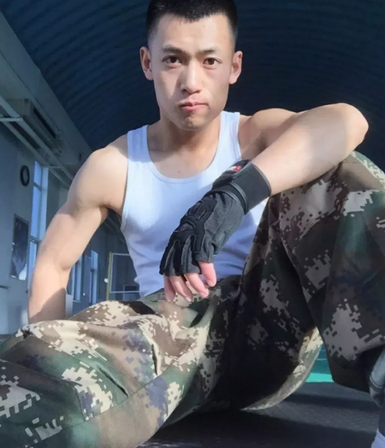 新兵弟弟，其实也可以很可口的-51虹马