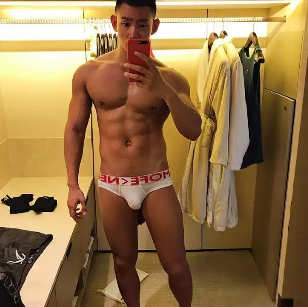 上海网红大方造福中餐迷弟,未成年人禁止入内-51虹马