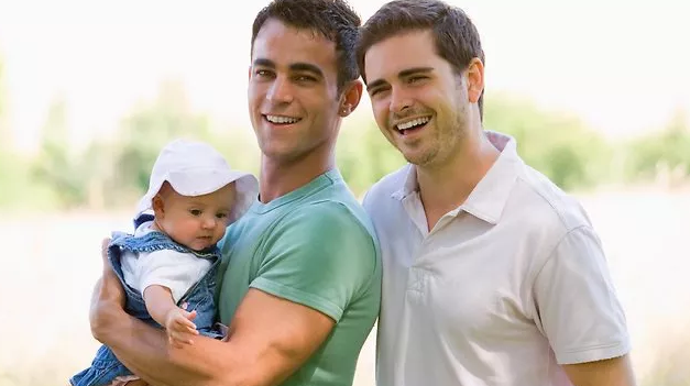 同志养出的孩子就会成为同性恋？同志养孩子有多难？-51虹马