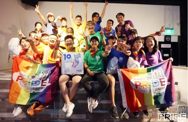 我国运动员出柜,官报评论同志电影,反同者多gay,lol支持多元,上海彩虹骄傲节…-51虹马