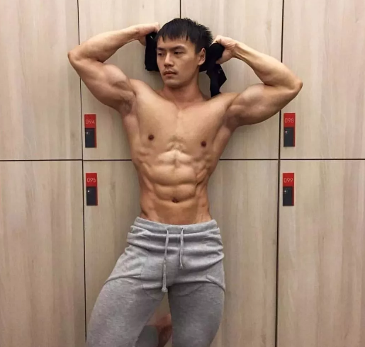 肌肉男很多都缺少性生活吗！？男郎社 - 51虹马