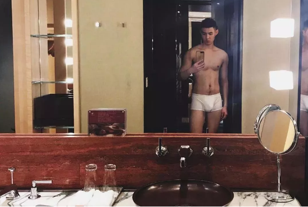 据网友透露，这个国风小哥那话有20 - 51虹马