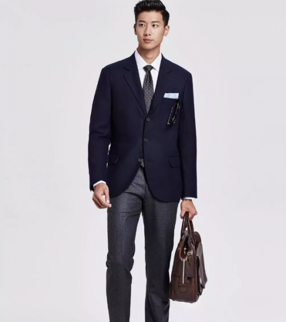 看点∣扒到海澜之家男模队小哥哥,竟是190.C.M长腿篮球大大大大鲜肉! - 51虹马 看点∣扒到海澜之家男模队小哥哥,竟是190.C.M长腿篮球大大大大鲜肉! - 51虹马