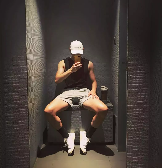 据网友透露，这个国风小哥那话有20 - 51虹马