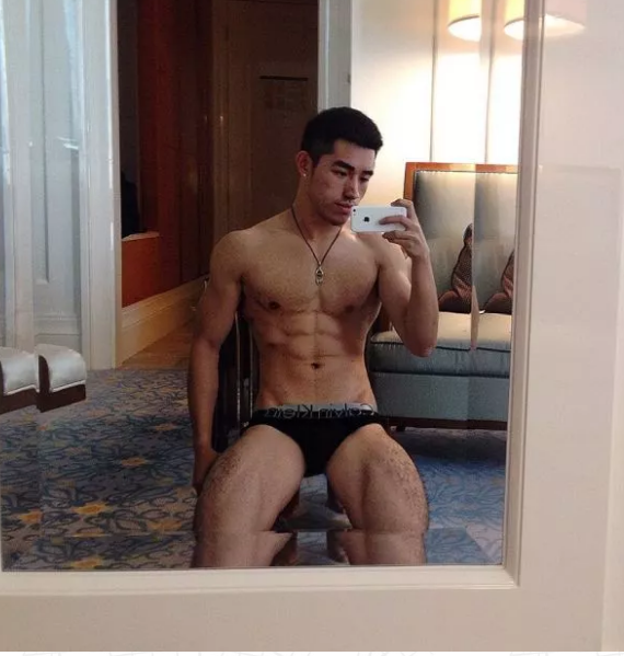 目的地酒吧的GOGO-BOY,沉醉在他的胸肌不能自拔 - 51虹马 目的地酒吧的GOGO-BOY,沉醉在他的胸肌不能自拔 - 51虹马