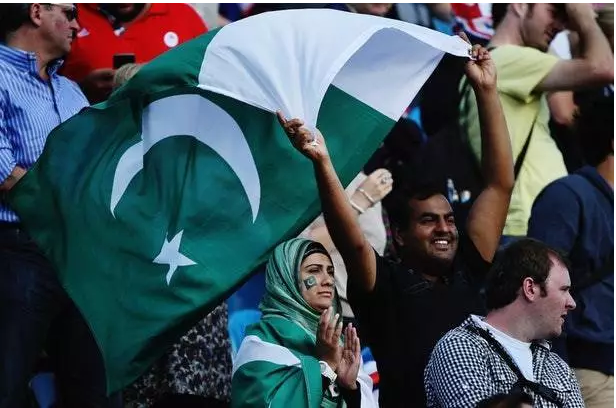 798安保殴打LGBT人士?芒果TV对彩虹旗打马赛克?近期LGBT资讯… - 51虹马 798安保殴打LGBT人士?芒果TV对彩虹旗打马赛克?近期LGBT资讯… - 51虹马