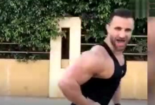 据说这是男生健身后的日常，哈哈哈这也太魔性了-51虹马