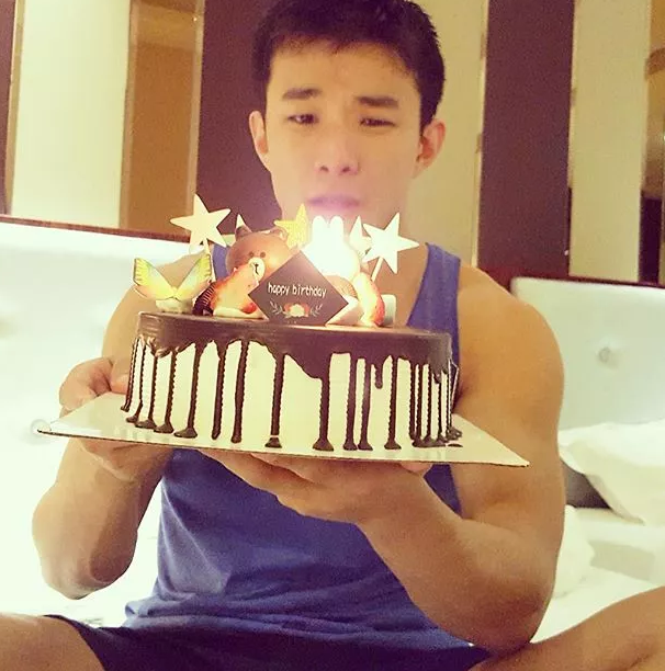 天菜ALEX已有男票，晒船照羡慕死网友！ - 51虹马