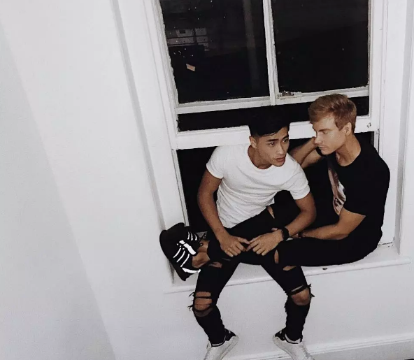 写真刷屏朋友圈！他是首位登上杂志的亚洲男模！ - 51虹马