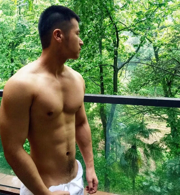 被他的毛毛吓到，让人忍不住想去榨汁。 - 51虹马