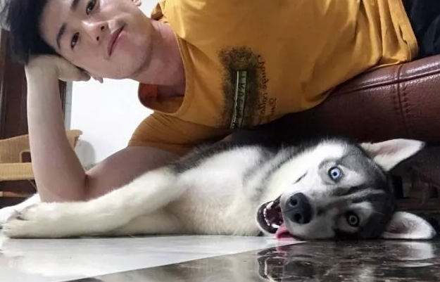 露肉视频男主浴室自.扒 性感帅哥玩刺激 - 51虹马