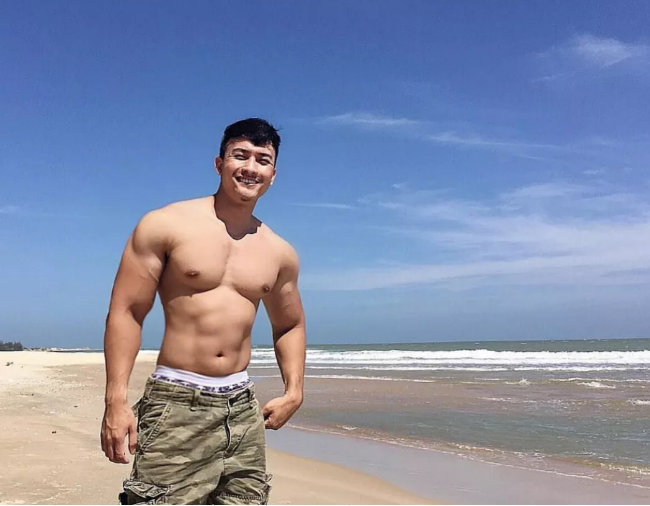 空少堪称帅版王思聪！我为他放弃了一个亿 - 51虹马