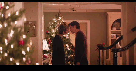 我国运动员出柜，官报评论同志电影，​反同者多gay，lol支持多元，上海彩虹骄傲节… - 51虹马