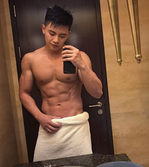 健身私教拍性感写真发饱满裤裤照吸引学员？ - 51虹马