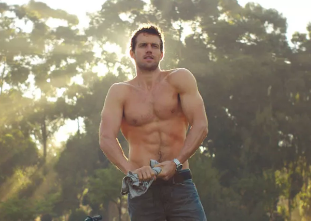 顶级男模复出了！他曾经是贴吧最红的肉体担当 - 51虹马