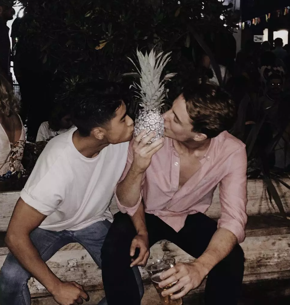 写真刷屏朋友圈!他是首位登上杂志的亚洲男模! - 51虹马 写真刷屏朋友圈!他是首位登上杂志的亚洲男模! - 51虹马