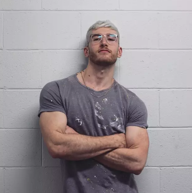 好白菜被猪拱了，超美男模公布他的男友，我不能接受 - 51虹马