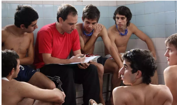 阿根廷同X电影，16岁心机游泳健将扳弯教练 - 51虹马