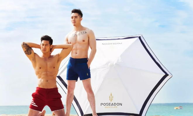 看点∣大胸筋肉帅哥海边脫衣拼性感好身材，荷尔蒙の味ル有点大~ - 51虹马