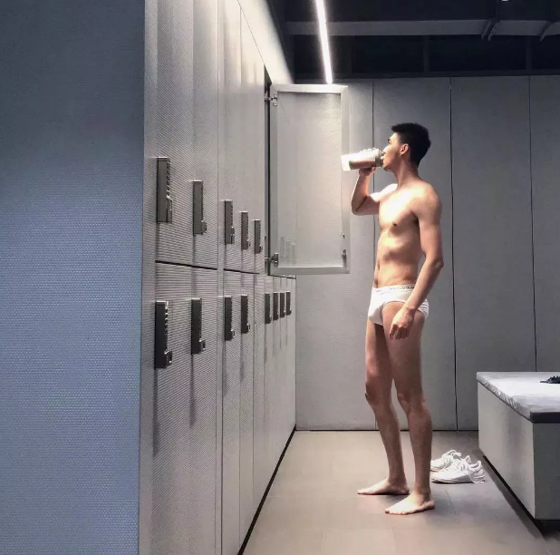 据网友透露，这个国风小哥那话有20 - 51虹马