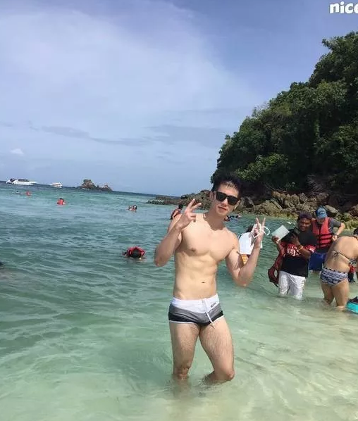 筋肉小狼狗の扭垮舞太Sexy！网友们都心跳加速了！ - 51虹马