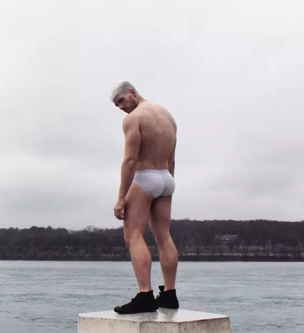 好白菜被猪拱了，超美男模公布他的男友，我不能接受 - 51虹马