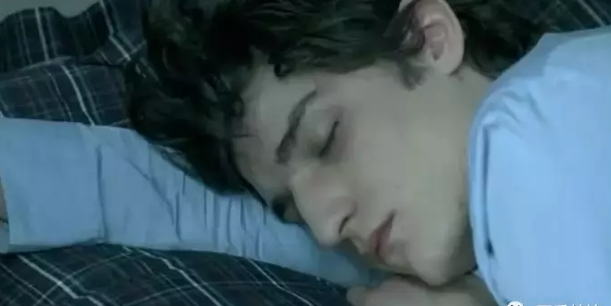 直男由直变弯的故事 - 51虹马 直男由直变弯的故事 - 51虹马