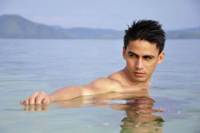 筋肉小狼狗の扭垮舞太Sexy！网友们都心跳加速了！ - 51虹马