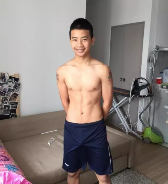 有个天天不穿衣服的体育生室友是种什么体验？ - 51虹马