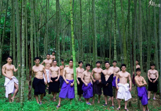 云翔之《三十儿立》抢先版已出  免费在线看 - 51虹马