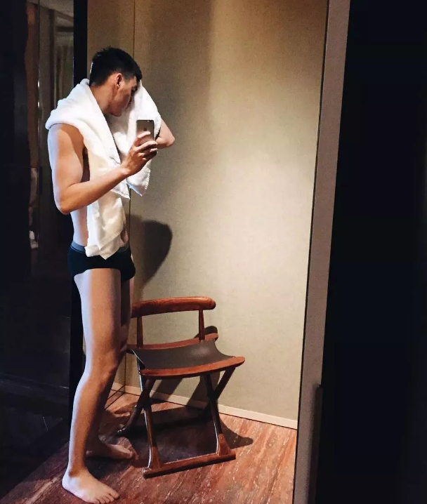 据网友透露，这个国风小哥那话有20 - 51虹马